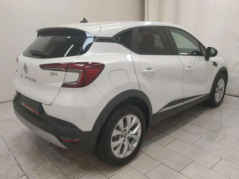 Usata Renault Captur Business 101 CV (74 kW) 2020 Bianco SUV