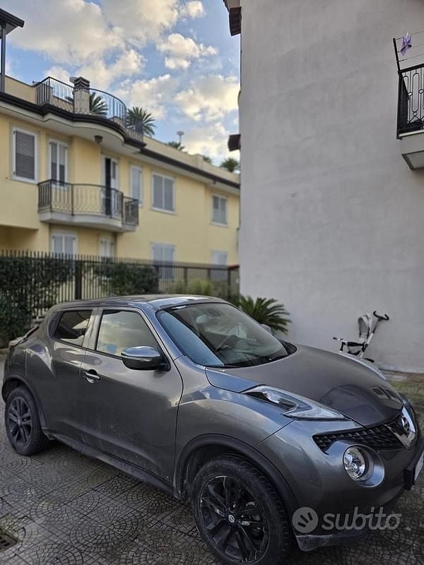 Usata Nissan Juke N-Connecta 110 CV (80 kW) 2019 Grigio SUV