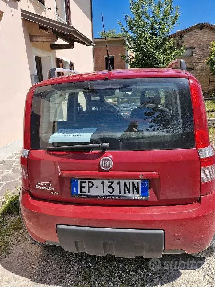 Usata Fiat Panda 69 CV (50 kW) 2012 Rosso Utilitaria