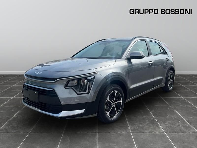 Grigio Nuova 2025 Kia Niro SUV | 26.300 € - Immagine 1/4