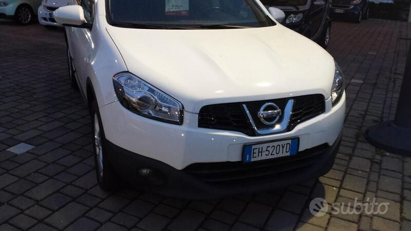 Usata Nissan Qashqai 106 CV (77 kW) 2011 Grigio SUV