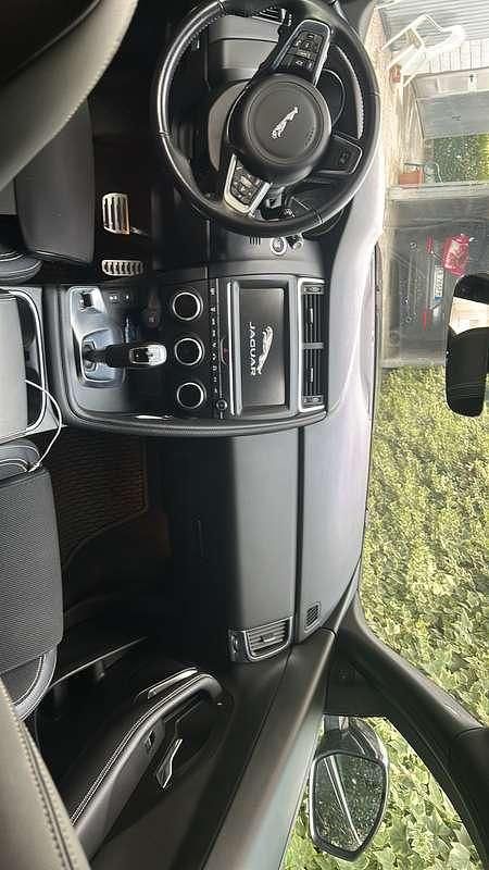 Usata Jaguar E-Pace R-Dynamic 200 CV (147 kW) 2020 Nero SUV