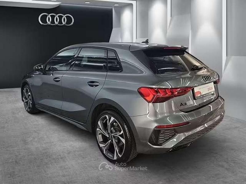 Usata Audi A3 S-Line 150 CV (110 kW) 2022 Grigio Berlina