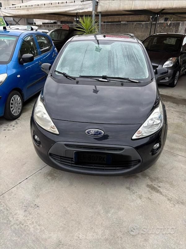Usata Ford Ka Plus 69 CV (50 kW) 2011 Nero Utilitaria