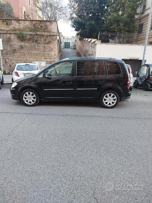 Usata VW Touran 109 CV (80 kW) 2008 Nero Monovolume