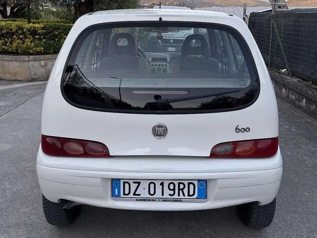 Usata Fiat 600 54 CV (39 kW) 2009 Bianco Utilitaria