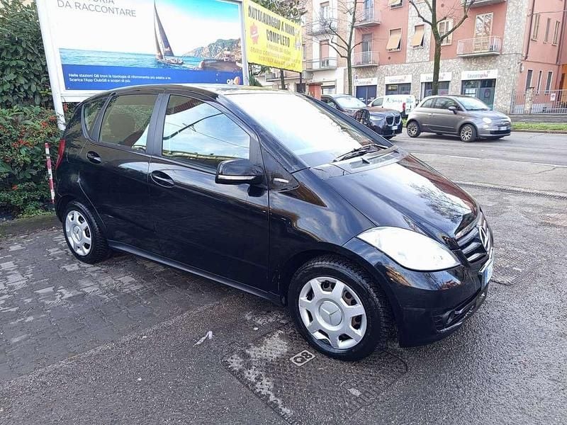 Usata Mercedes A160 Executive 95 CV (69 kW) 2011 Nero Utilitaria