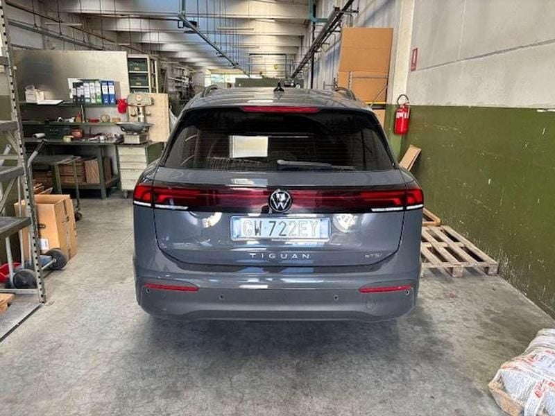 Usata VW Tiguan Elegance 150 CV (110 kW) 2024 Grigio SUV