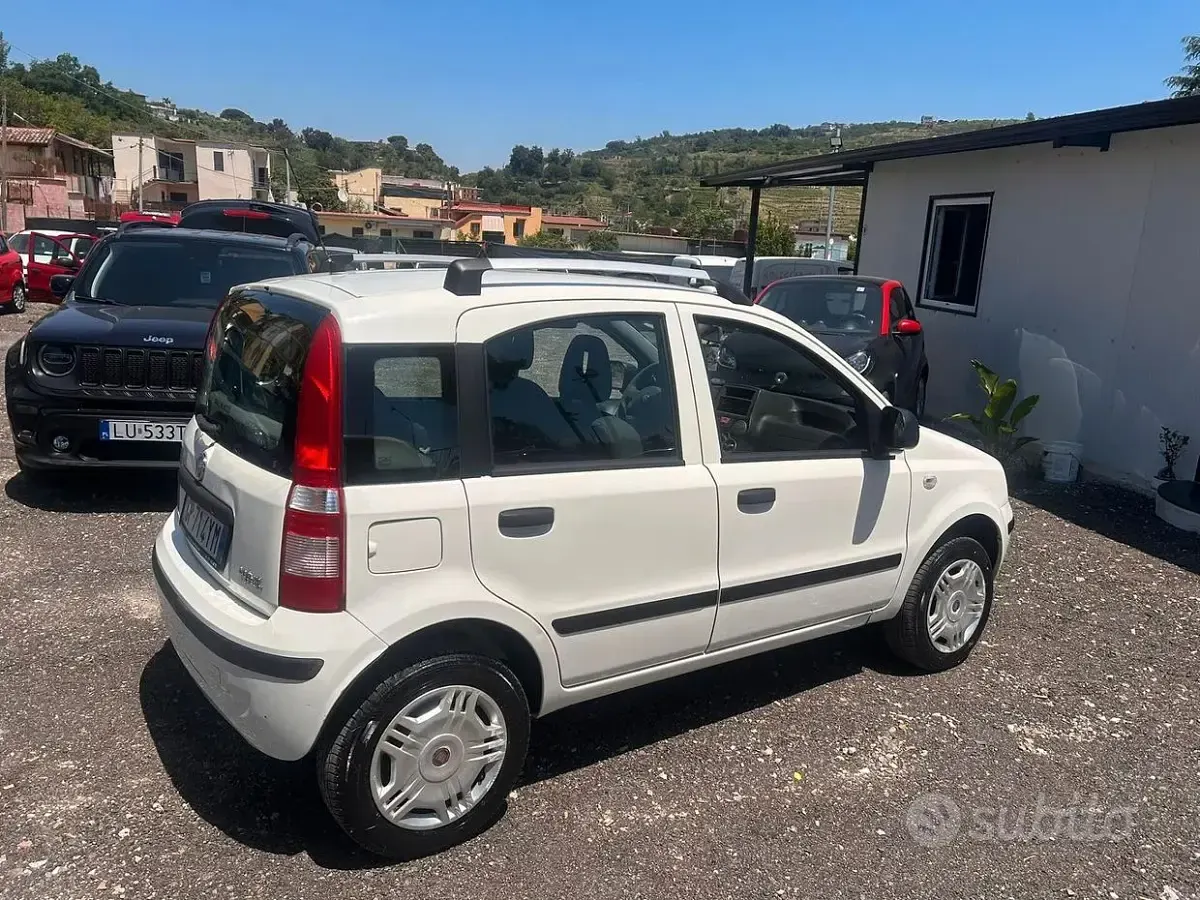 Usata Fiat Panda Classica 80 CV (58 kW) 2012 Bianco Utilitaria
