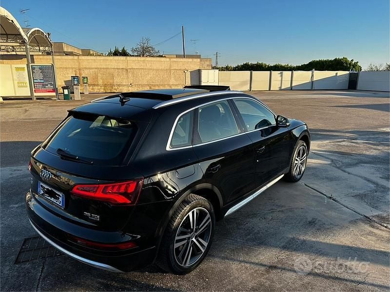 Usata Audi Q5 Comfort 163 CV (119 kW) 2019 Nero SUV