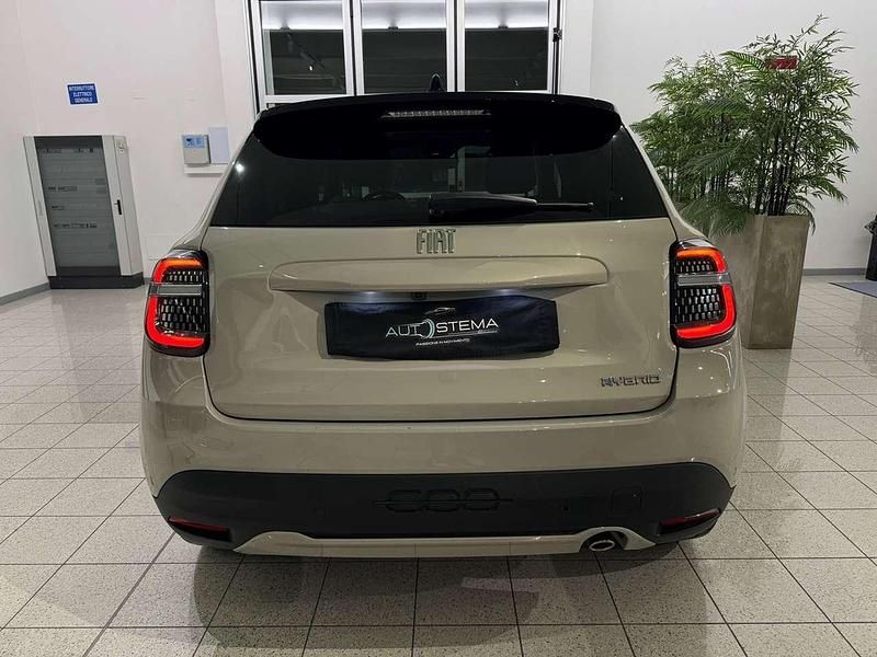 Usata Fiat 600 La Prima 101 CV (74 kW) 2025 Beige capuccino SUV