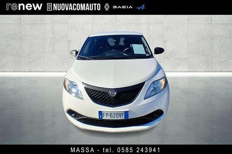 Usata Lancia Ypsilon 69 CV (50 kW) 2018 Bianco Utilitaria