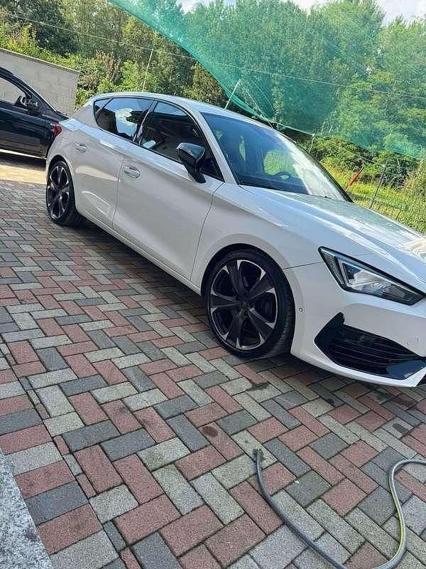 Usata Cupra Leon VZ3 300 CV (220 kW) 2021 Berlina