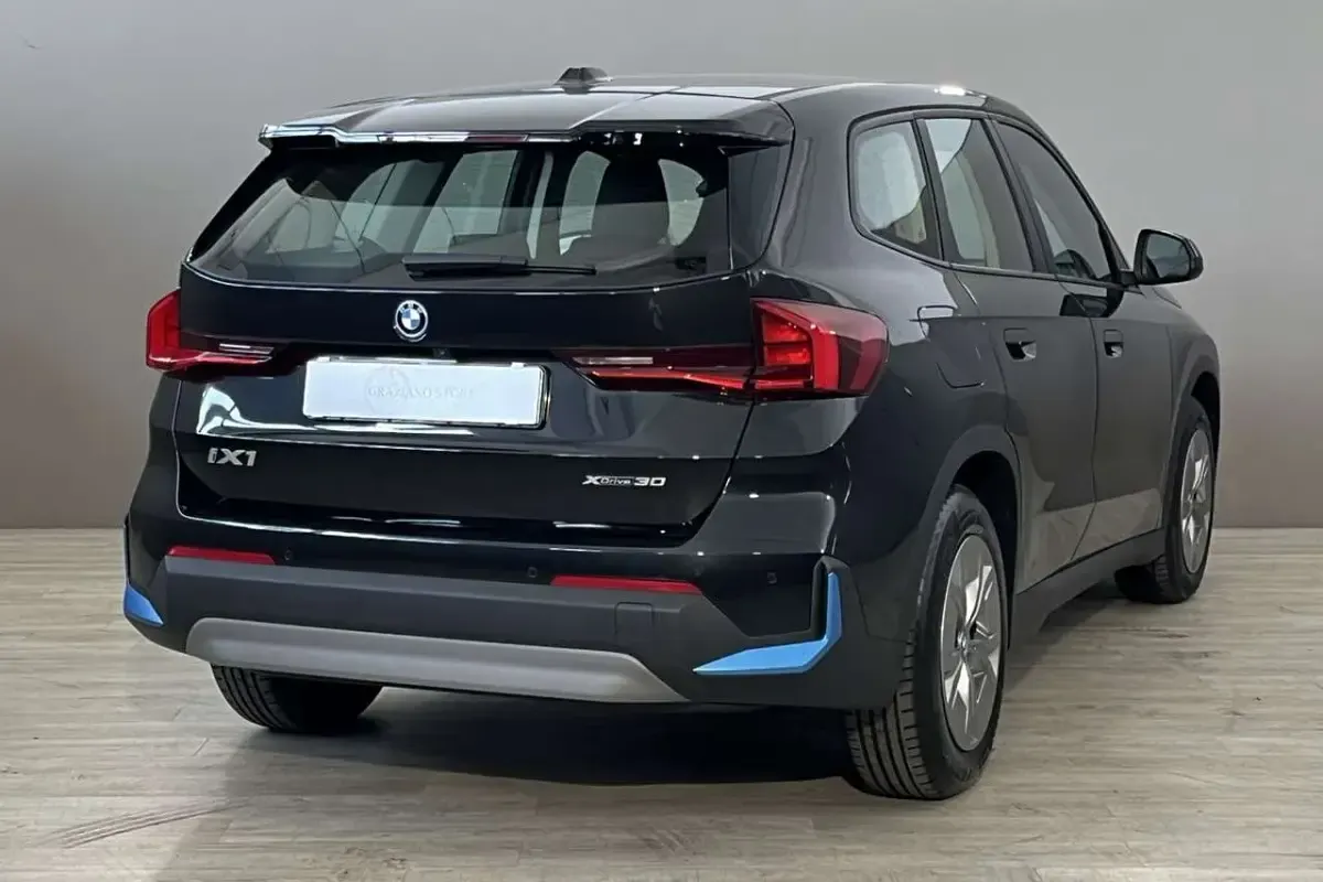 Usata BMW iX1 94 kW (128 CV) 2023 Nero SUV
