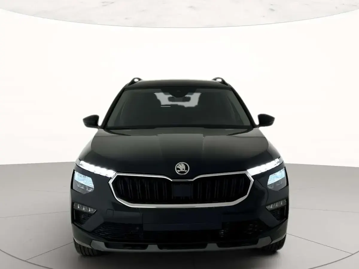 Nuova Skoda Kamiq 116 CV (85 kW) 2026 Nero tulipano perlato SUV