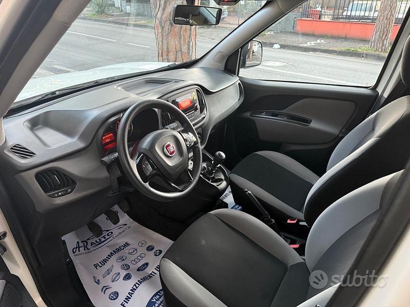 Usata Fiat Doblò 120 CV (88 kW) 2018 Bianco Monovolume