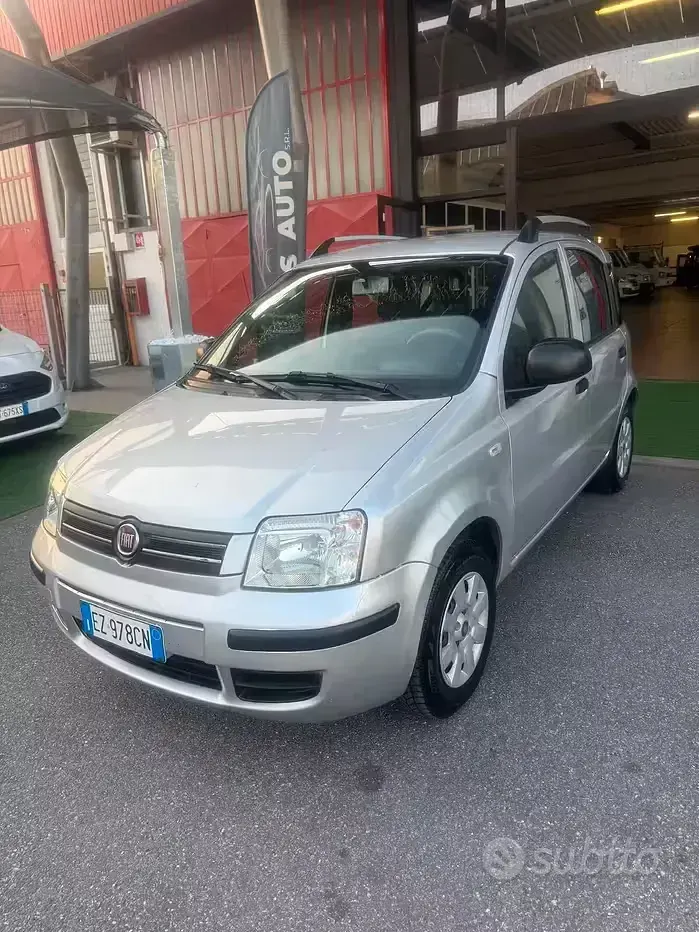Usata Fiat Panda 75 CV (55 kW) 2011 Grigio Utilitaria