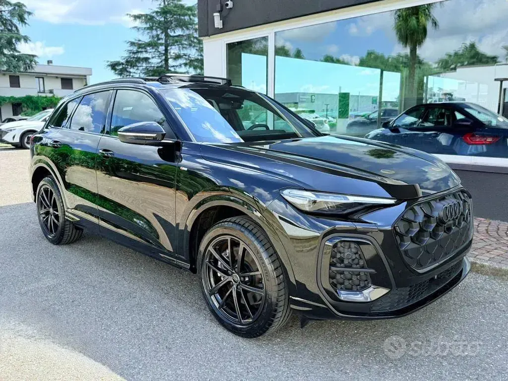 Nuova Audi Q5 S-Line 204 CV (150 kW) 2026 Nero SUV