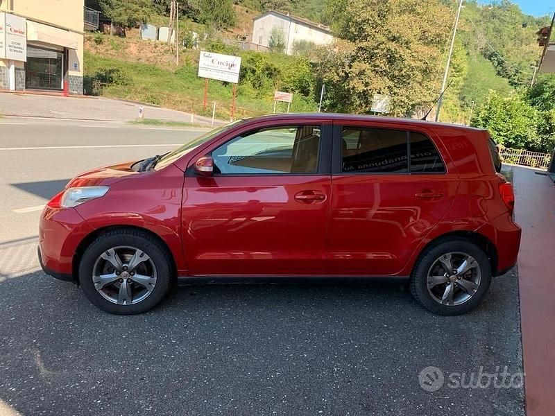 Usata Toyota Urban Cruiser 89 CV (65 kW) 2012 Rosso SUV