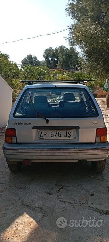 Usata Kia Pride 64 CV (47 kW) 1997 Utilitaria