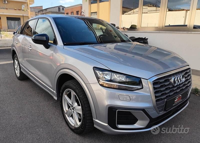 Usata Audi Q2 116 CV (85 kW) 2020 Argento SUV