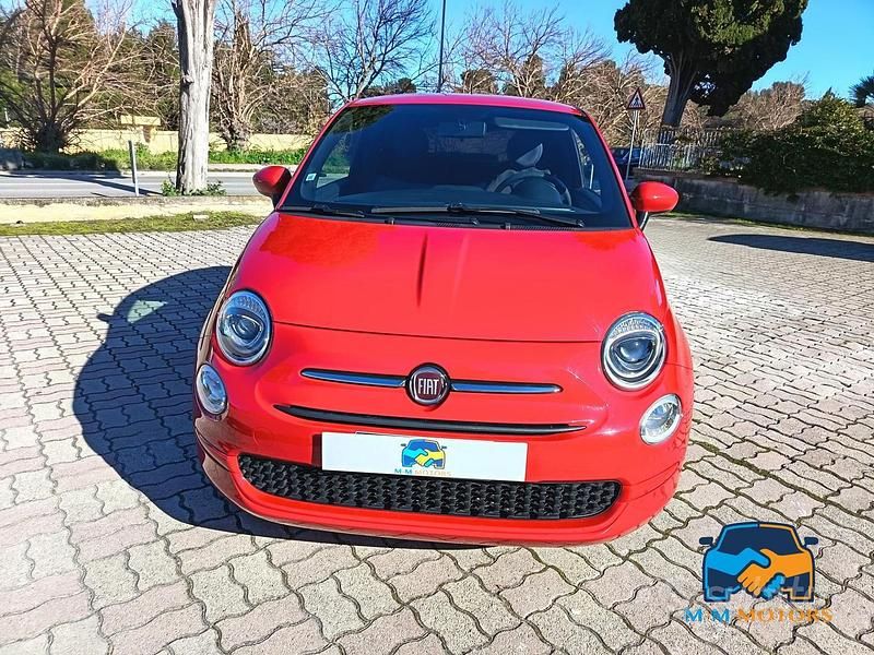 Begagnad Fiat 500 Club 70 HK (51 kW) 2022 Röd SUV