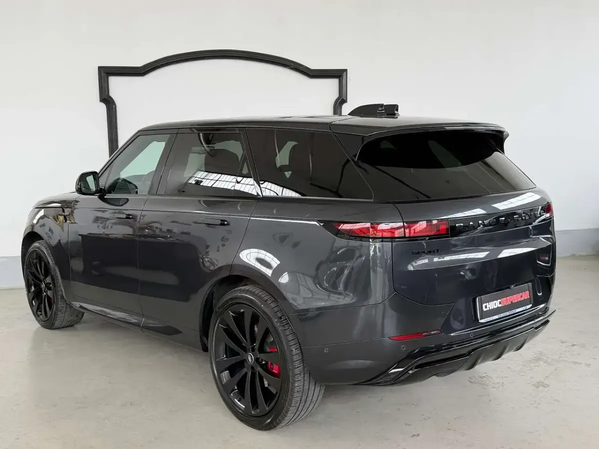 Usata Land Rover Range Rover Sport HSE Dynamic 300 CV (220 kW) 2024 Grigio SUV