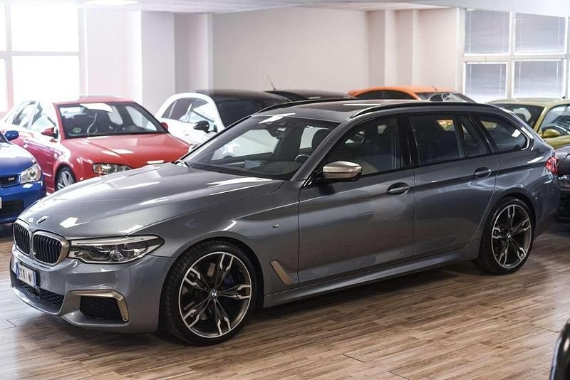Usata BMW 550 400 CV (294 kW) 2018 Grigio Station wagon