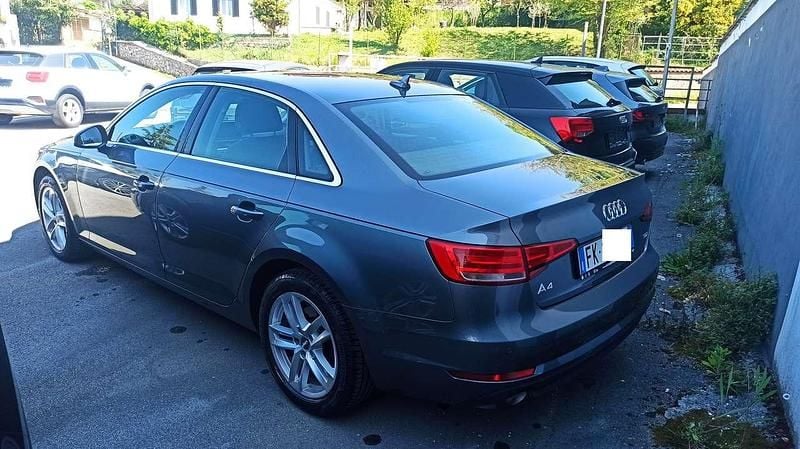 Usata Audi A4 Design 150 CV (110 kW) 2017 Grigio Berlina