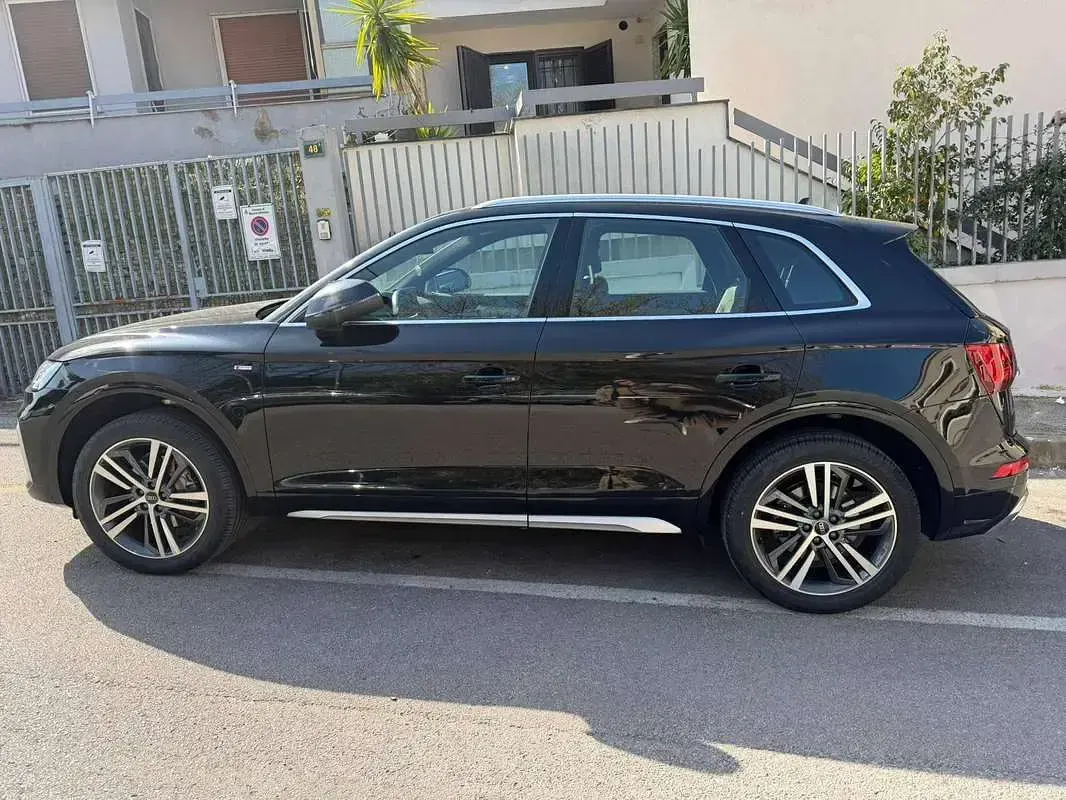 Usata Audi Q5 Ambiente 204 CV (150 kW) 2021 Nero SUV