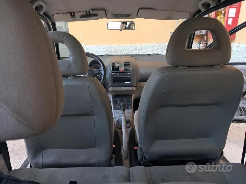 Usata VW Lupo 60 CV (44 kW) 2002 Nero Utilitaria