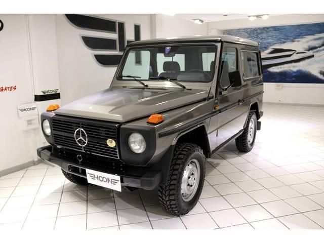 Grigio(met.) Usata 1989 Mercedes G250 SUV | 24.990 € - Immagine 1/4