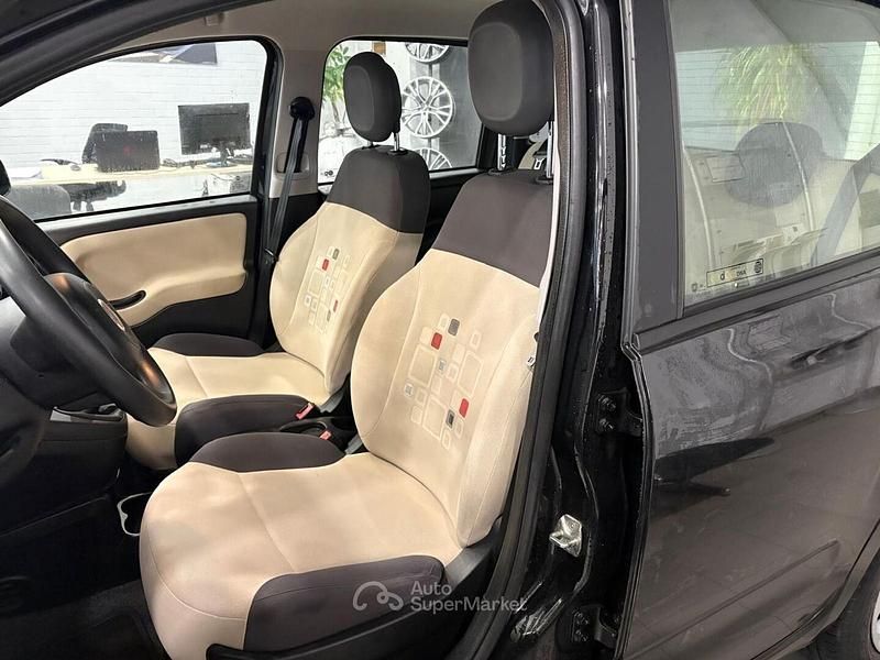 Usata Fiat Panda Young 69 CV (50 kW) 2015 Nero Utilitaria