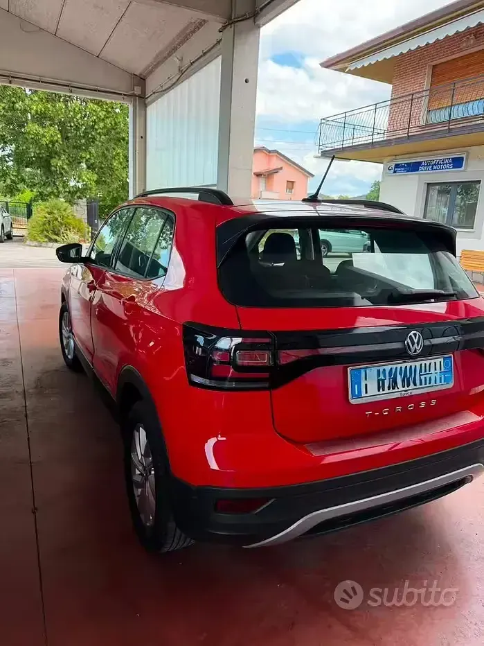 Usata VW T-Cross 116 CV (85 kW) 2019 Rosso SUV