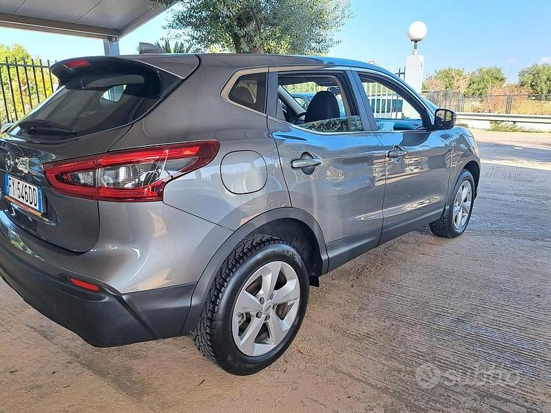 Usata Nissan Qashqai 115 CV (84 kW) 2019 Grigio SUV