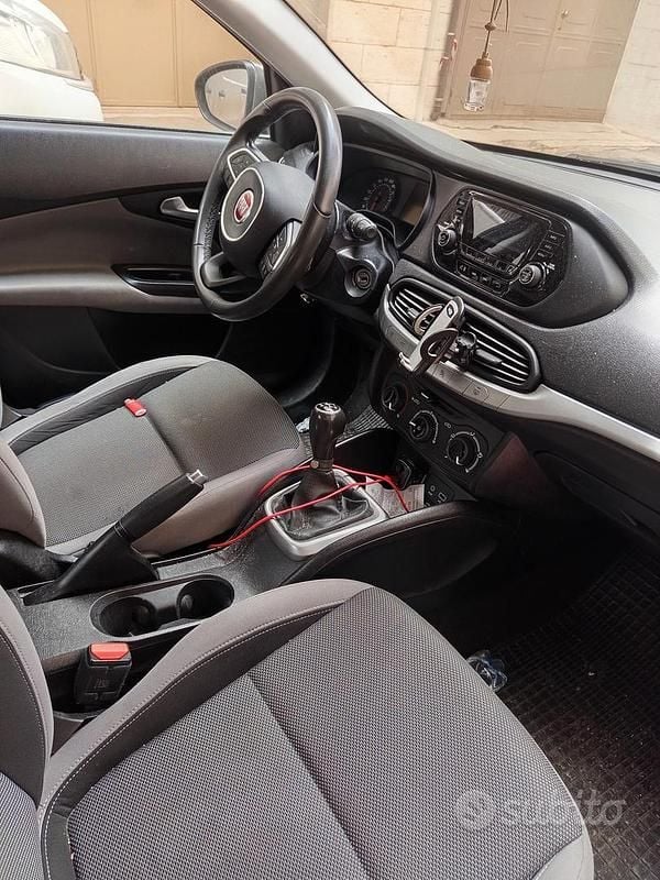 Usata Fiat Tipo 2017 Grigio Berlina