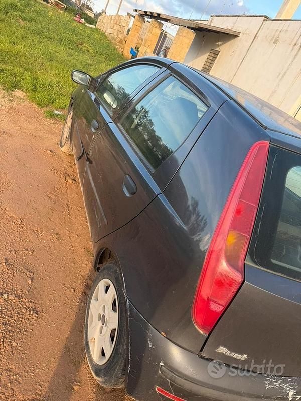 Usata Fiat Punto 2004 Nero Utilitaria