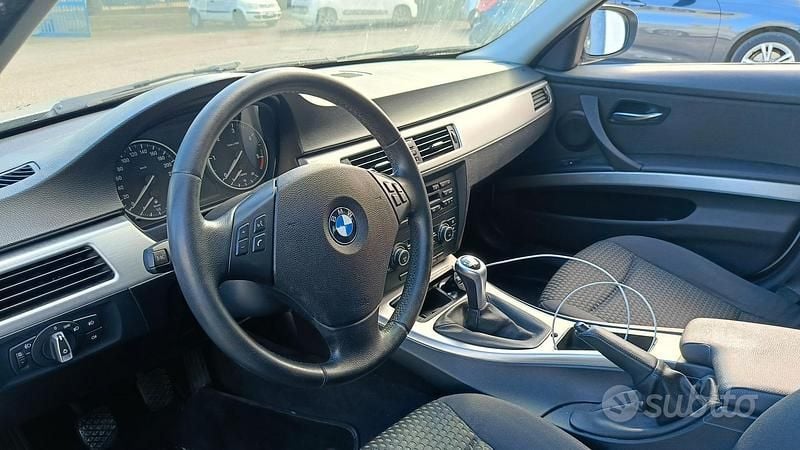 Usata BMW 316 116 CV (85 kW) 2010 Grigio Berlina