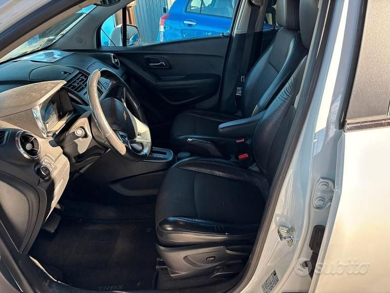 Usata Chevrolet Trax LTZ 131 CV (96 kW) 2013 Bianco SUV