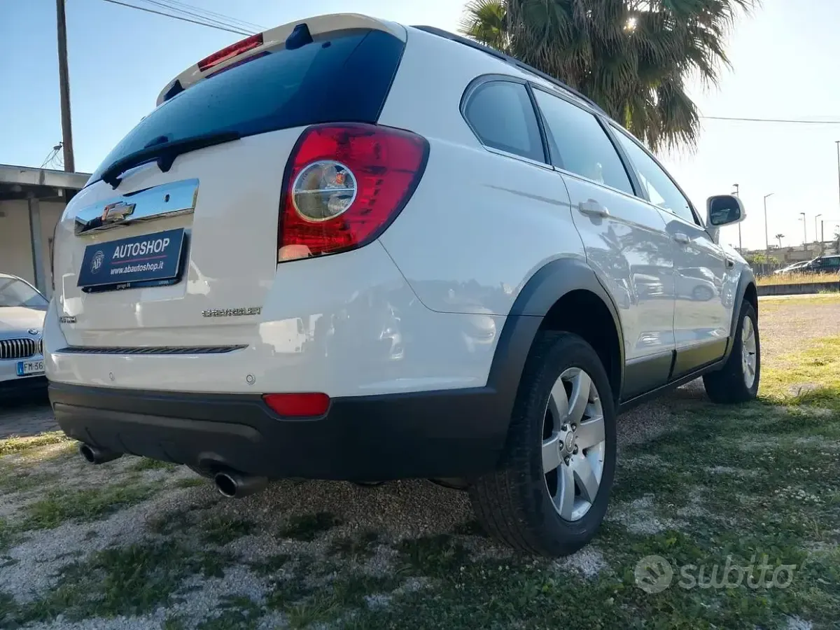 Usata Chevrolet Captiva 184 CV (135 kW) 2011 Bianco SUV