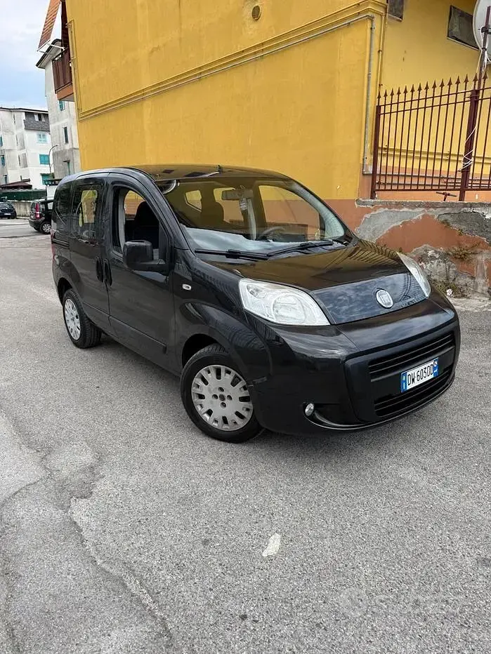 Usata Fiat Qubo Trekking 75 CV (55 kW) 2009 Nero Monovolume