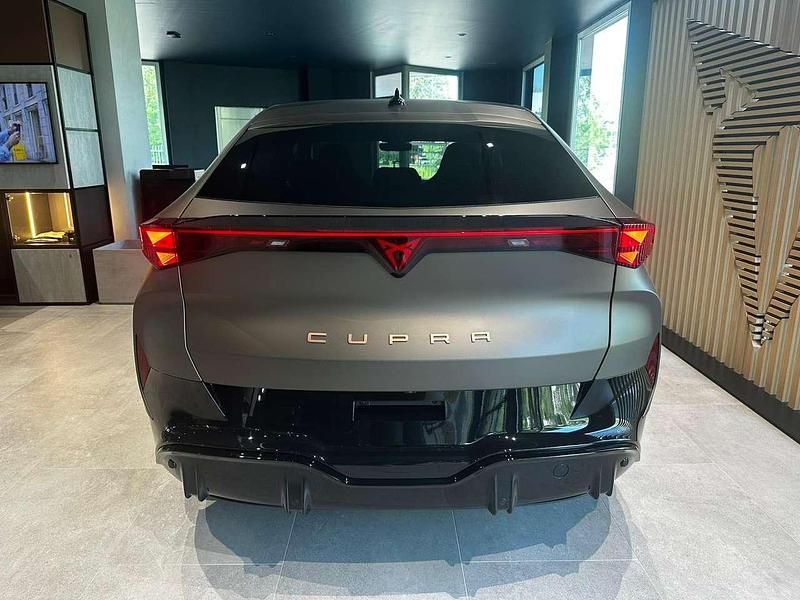 Nuova Cupra Tavascan Endurance 210 kW (286 CV) 2026 Atacama desert SUV