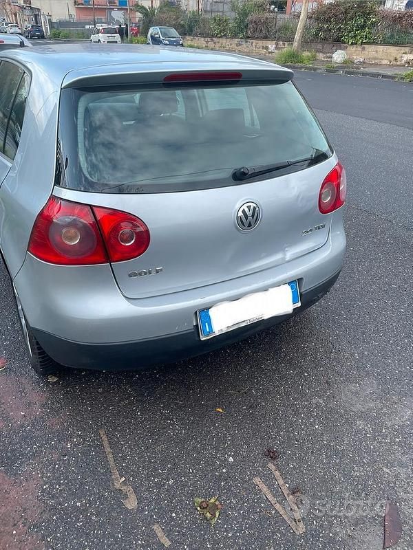 Usata VW Golf IV 2004 Grigio Berlina