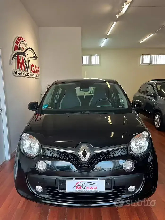 Usata Renault Twingo LIMITED 90 CV (66 kW) 2016 Nero Utilitaria