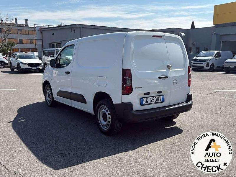 Usata Opel Combo Edition+ 102 CV (75 kW) 2021 Bianco Monovolume