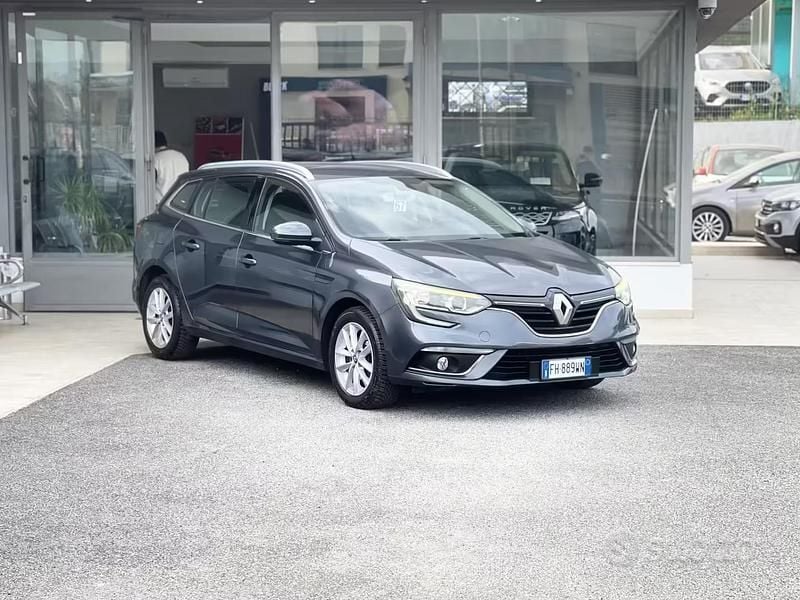 Usata Renault Mégane GrandTour 110 CV (80 kW) 2017 Blu Station wagon