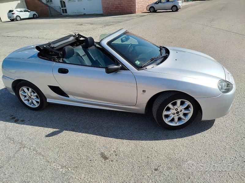 Usata MG TF 116 CV (85 kW) 2002 Grigio Cabrio