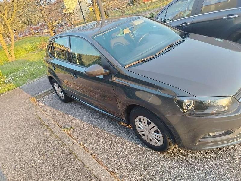 Usata VW Polo Trendline 60 CV (44 kW) 2016 Grigio Berlina