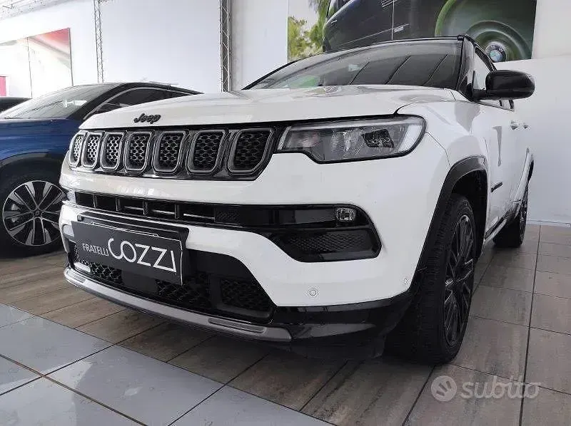 Usata Jeep Compass 131 CV (96 kW) 2024 Bianco SUV