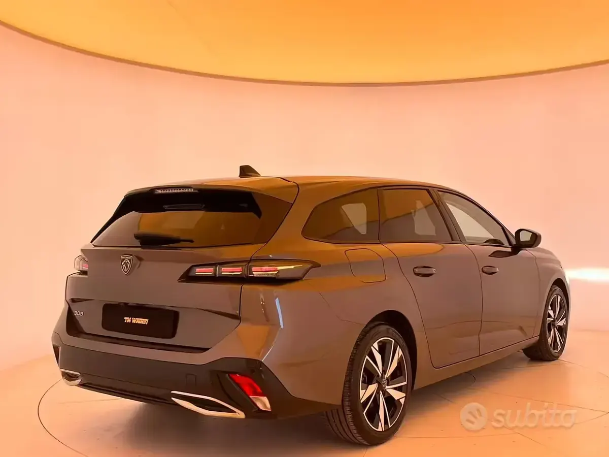 Usata Peugeot 308 Allure 131 CV (96 kW) 2022 Grigio Station wagon
